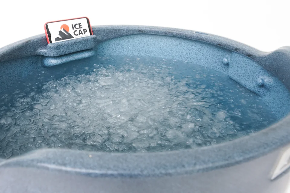 cold plunge tub with phone holder